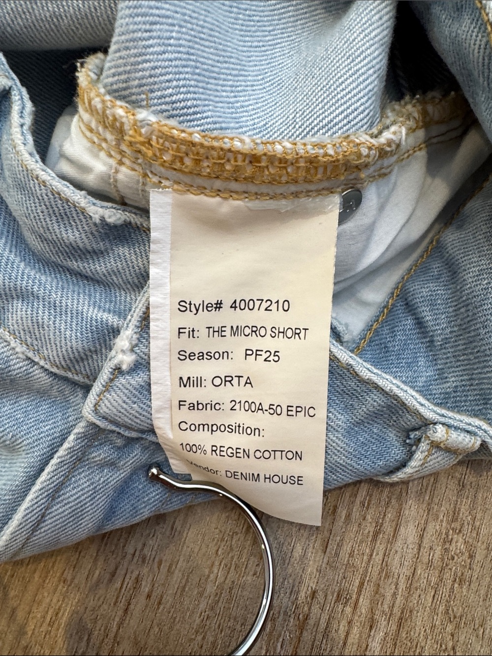 FRAME Denim The Micro Short 25 - Picture 4 of 8
